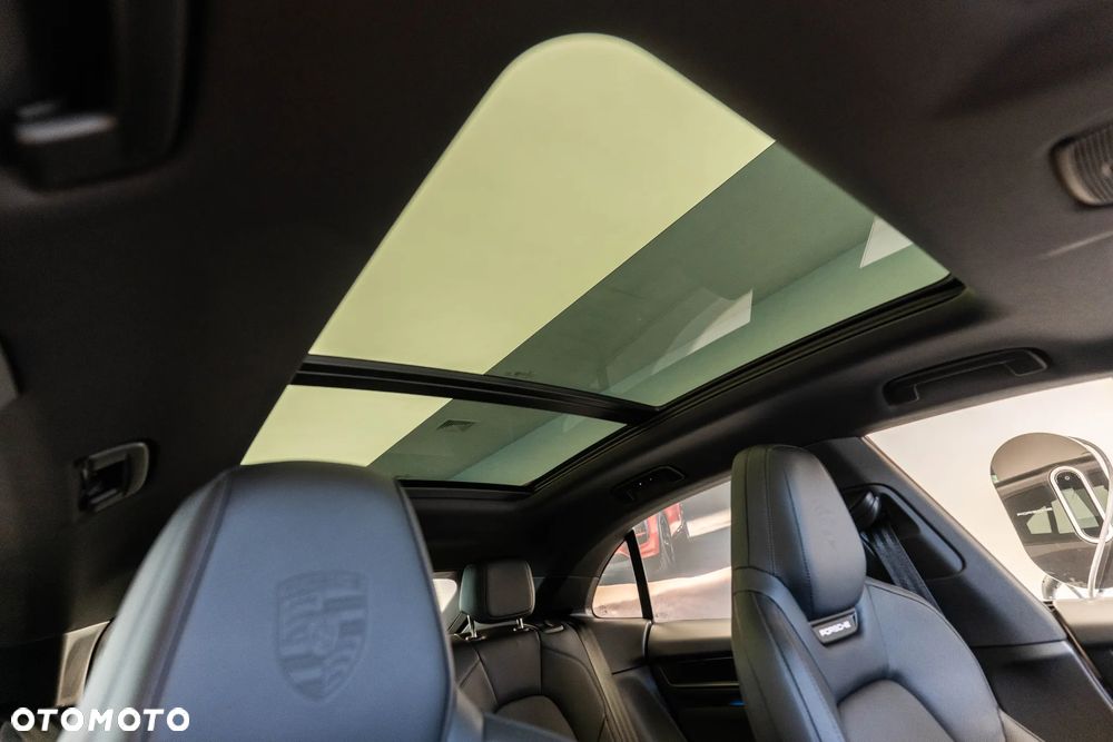 Porsche Macan - 38