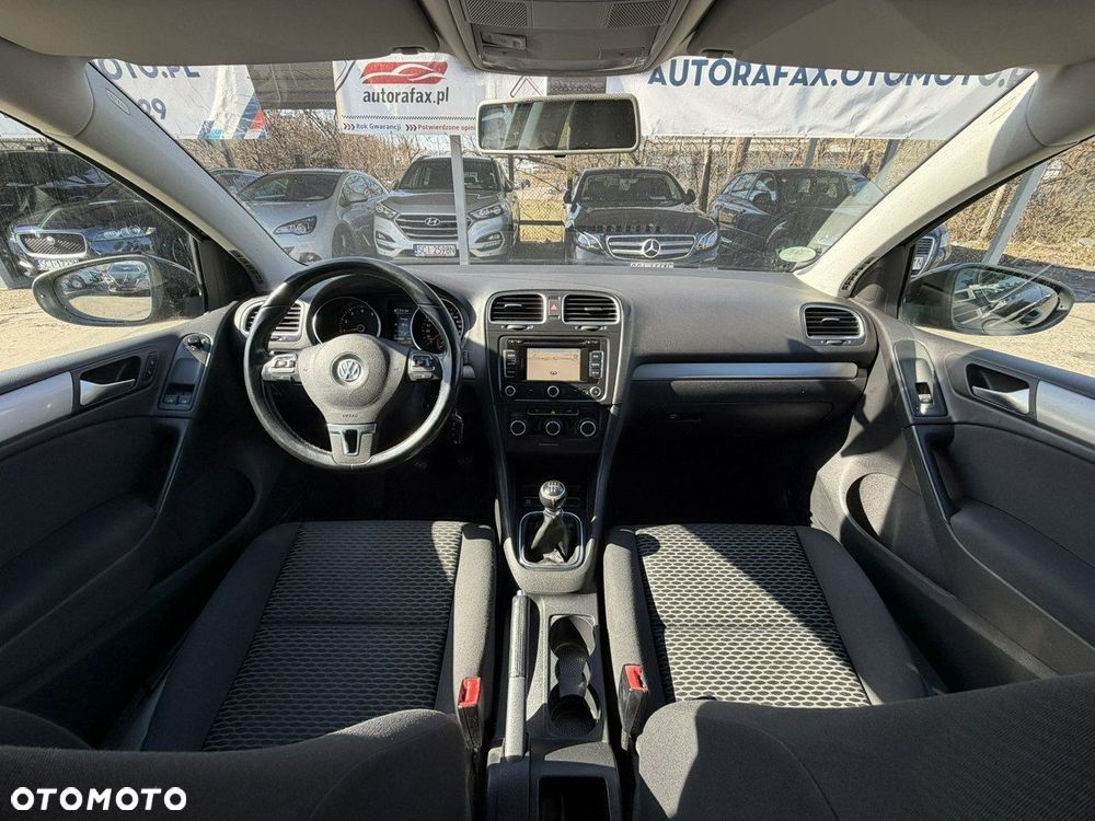 Volkswagen Golf - 11