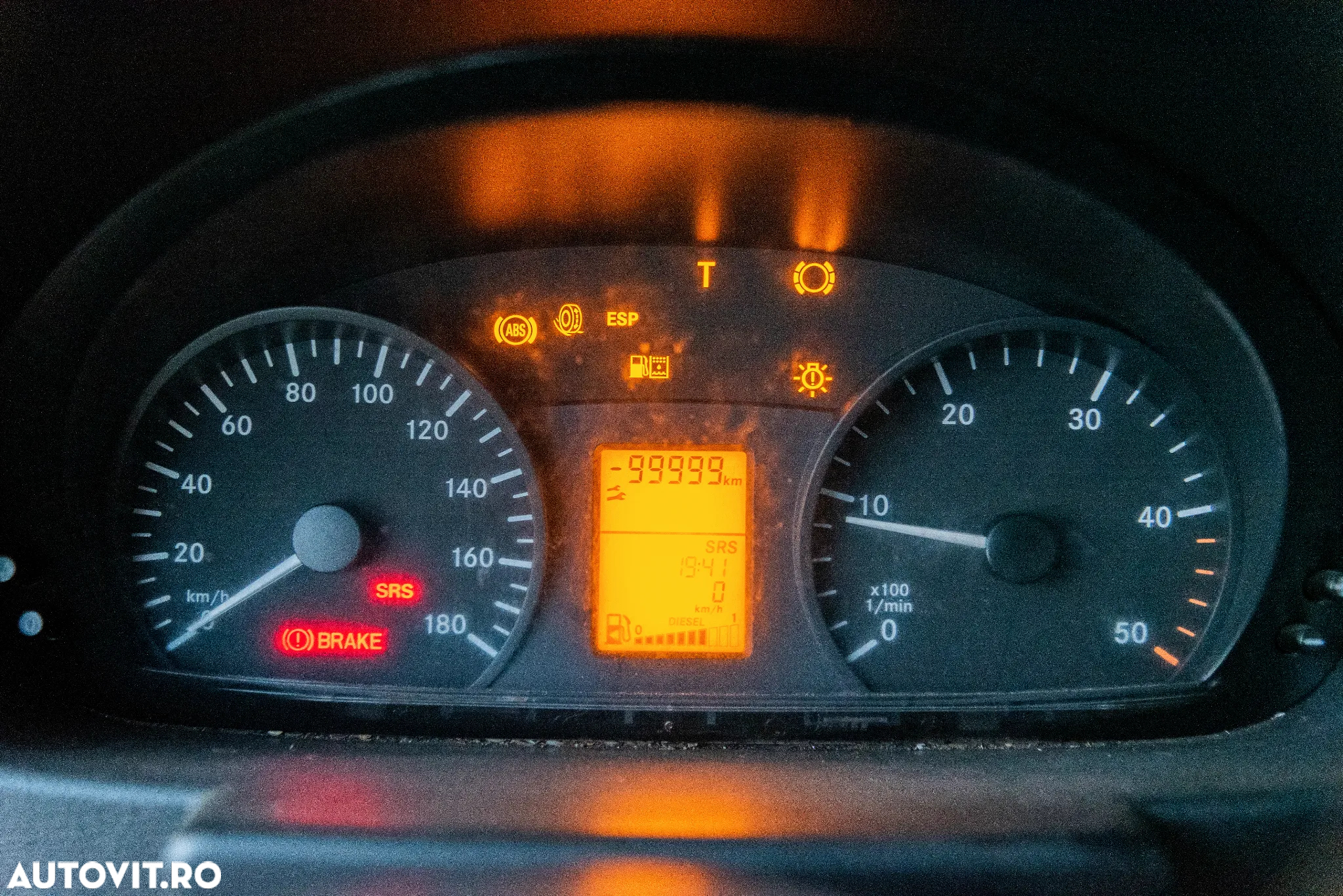 Mercedes-Benz Sprinter - 9
