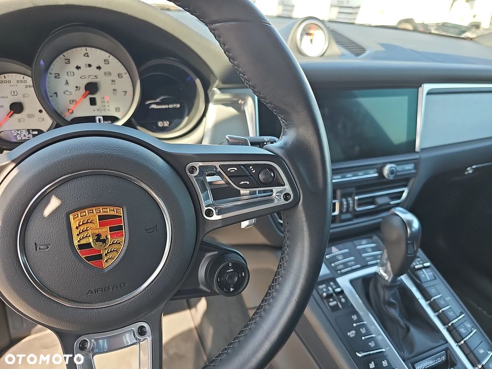 Porsche Macan GTS - 18