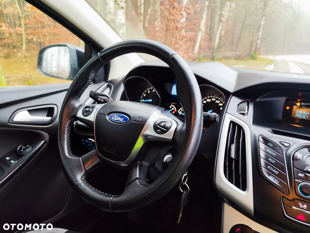 Ford Focus 1.0 EcoBoost Trend - 11