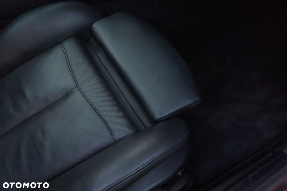 BMW Seria 6 650 i - 22