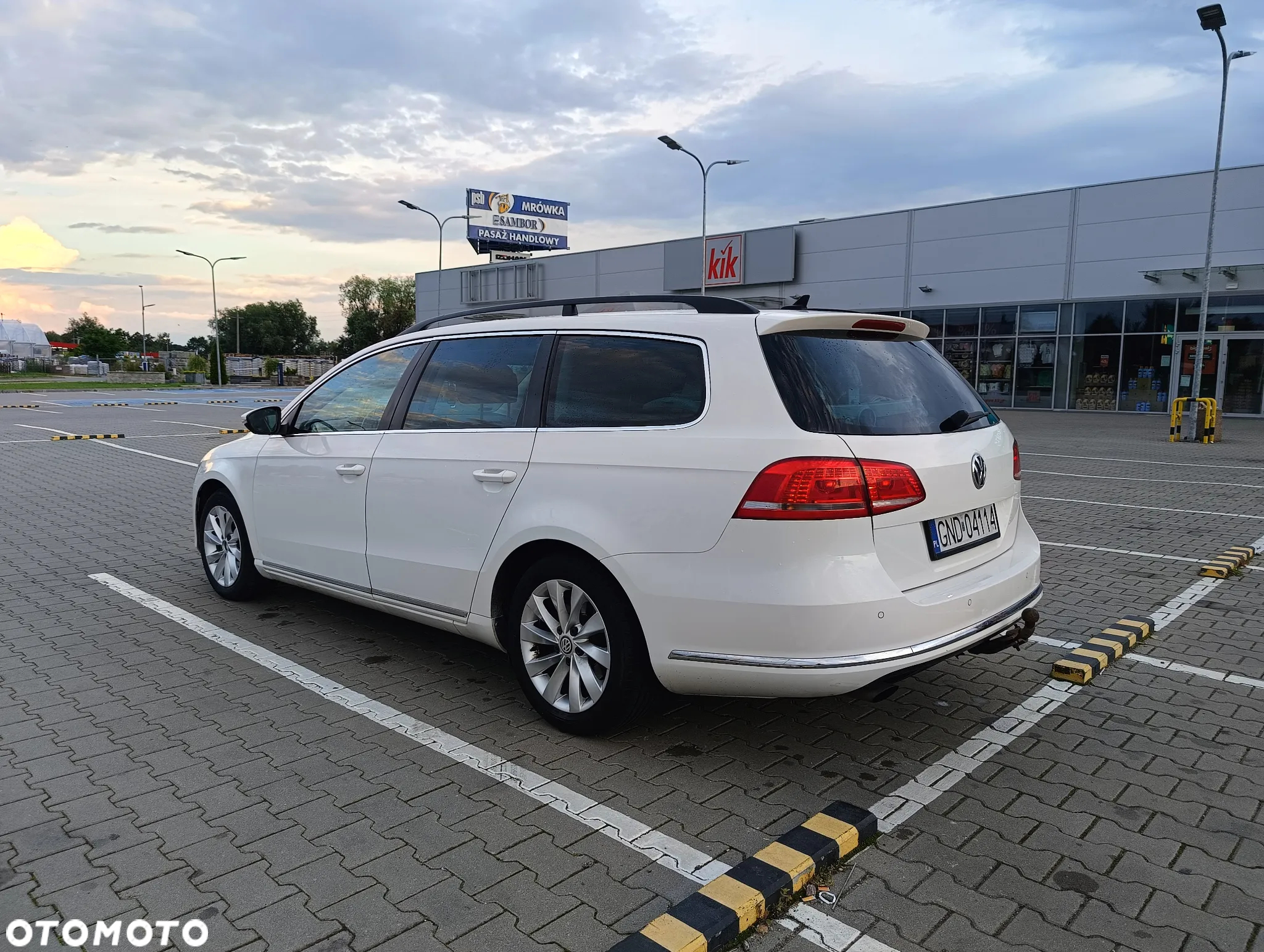 Volkswagen Passat Variant 1.6 TDI BlueMotion Technology Business Edition - 7