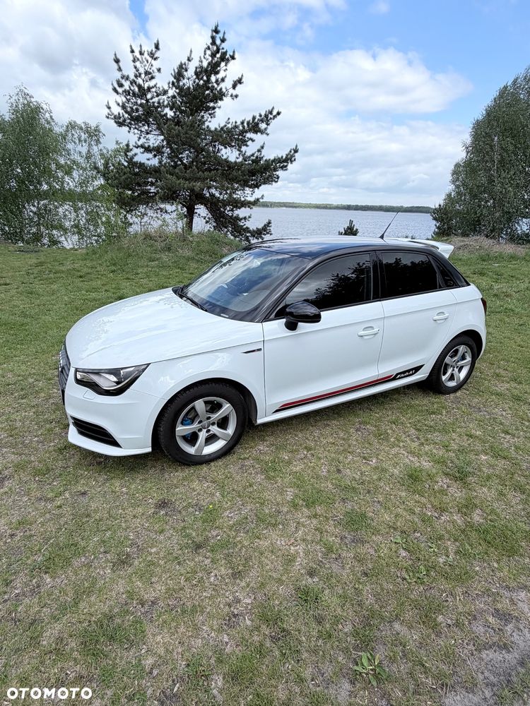 Audi A1 Sportback 1.2 TFSI S line edition m S line Sportpaket - 2