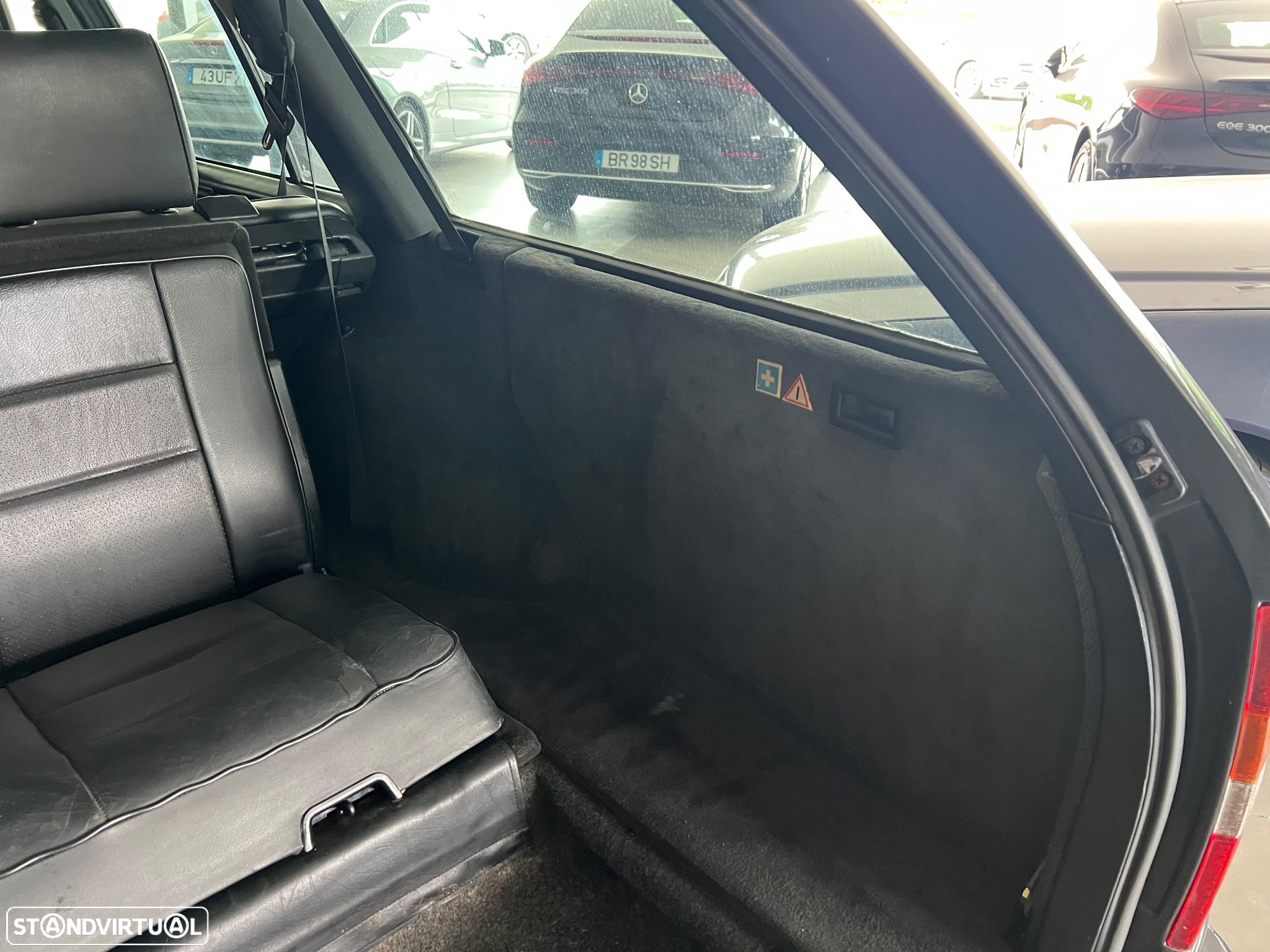 Mercedes-Benz E 250 D Turbo - 20