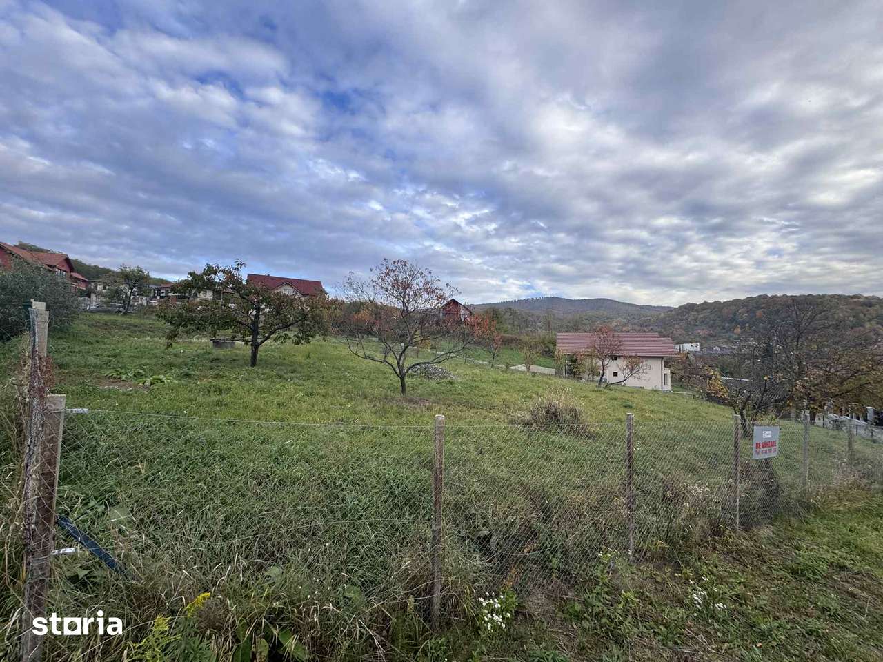Teren intravilan Sarmas 15 ari cu toate utilitatile - Imagine principală: 2/3