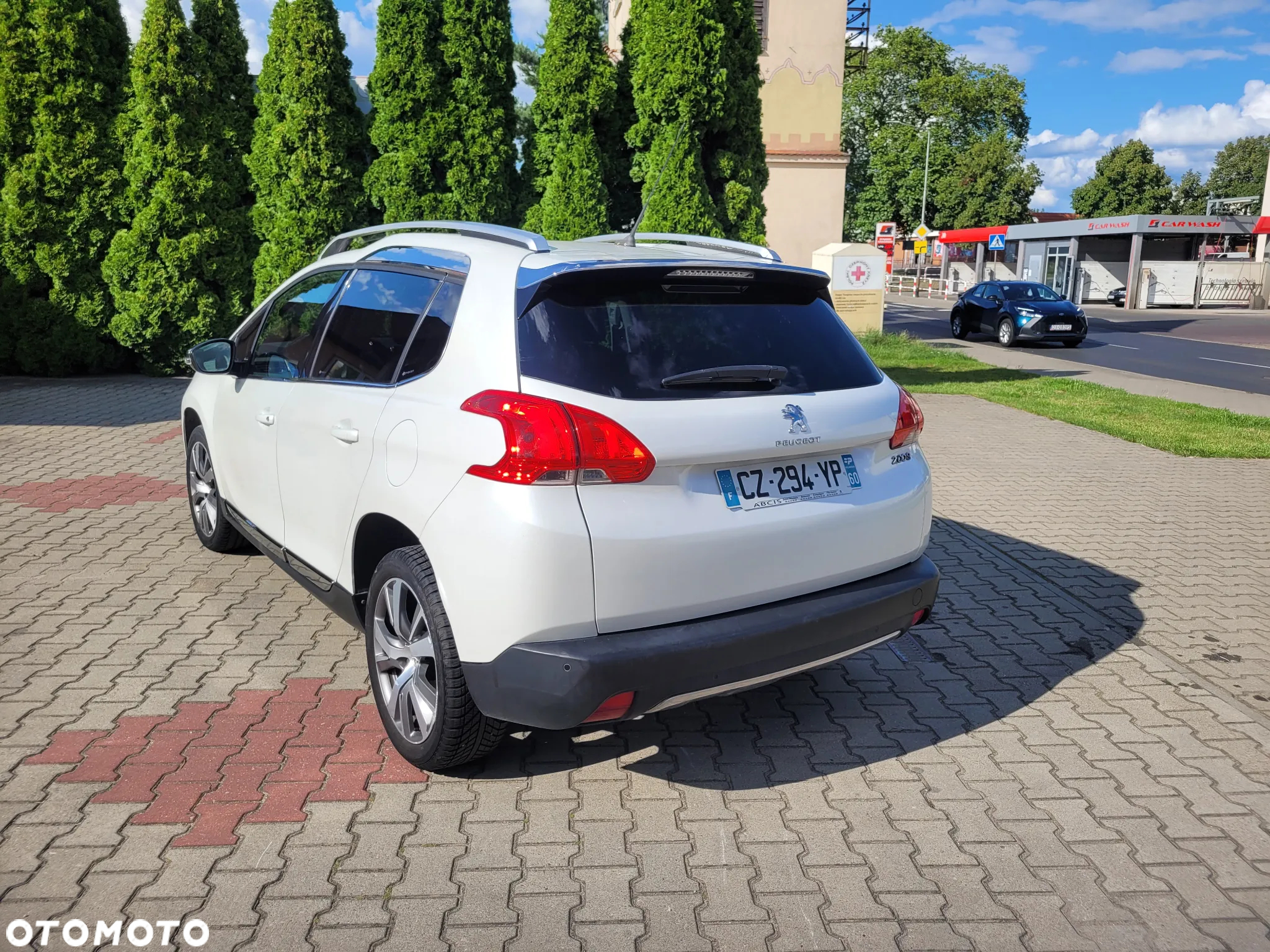 Peugeot 2008 - 3
