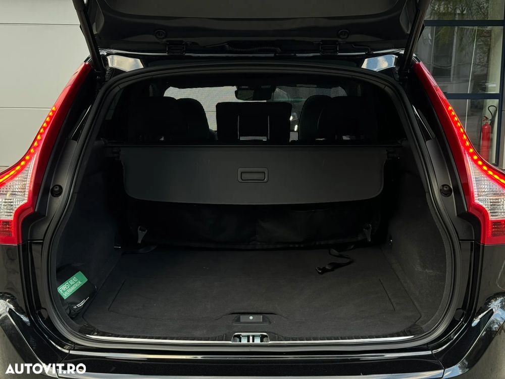 Volvo XC 60 D5 AWD Geartronic Linje Inscription - 38