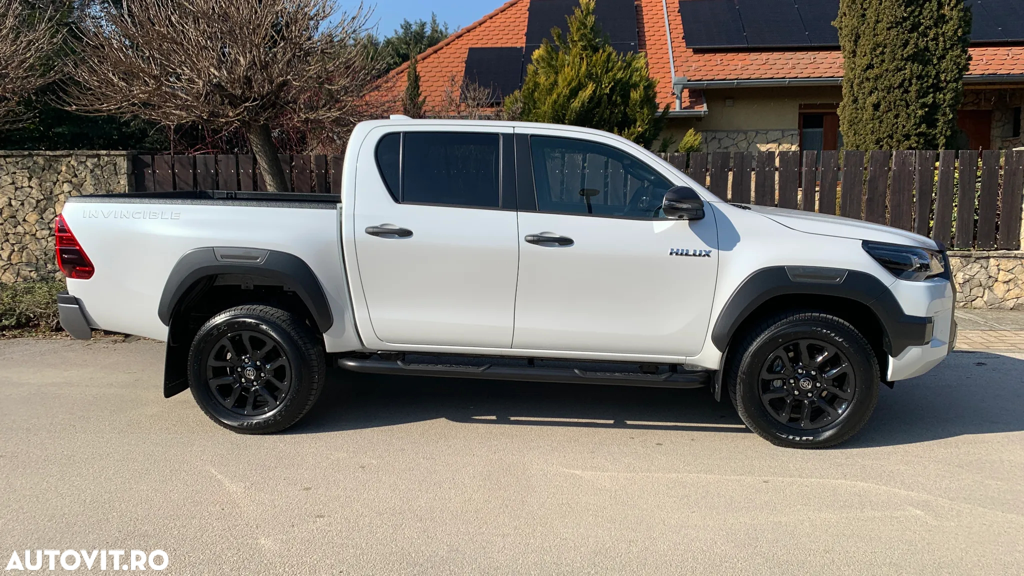 Toyota Hilux 2.8D 204CP 4x4 Double Cab AT MHEV Invincible Color Edition (3E5) - 4