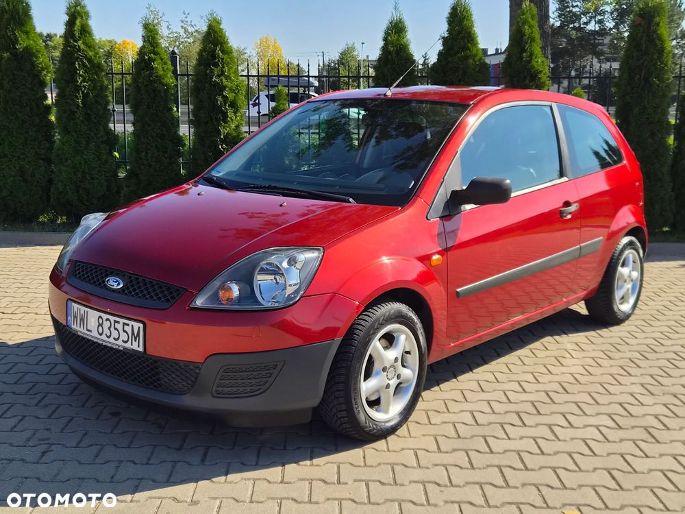 Ford Fiesta 1.3 Ghia - 30