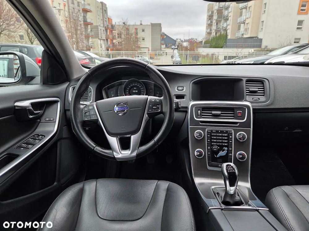 Volvo S60 D2 Drive-E Kinetic - 10