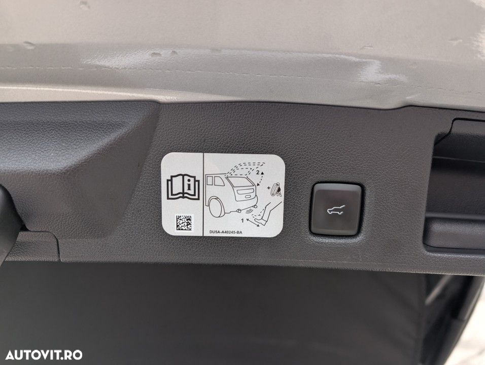 Ford Kuga 2.5 Duratec PHEV Titanium X - 11