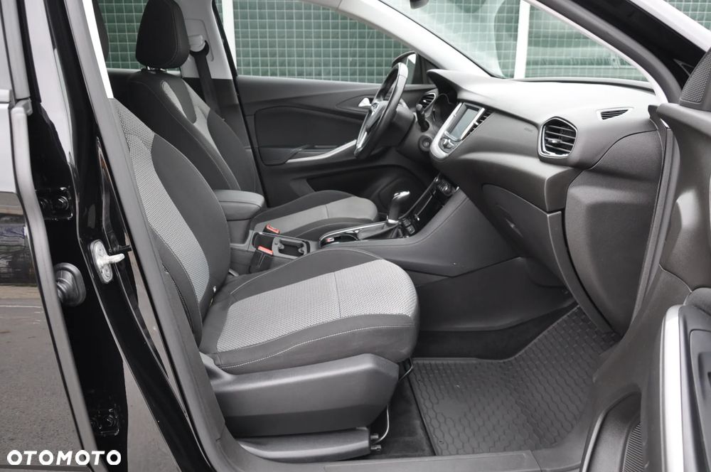 Opel Grandland X 1.2 T GPF Design Line S&S - 23