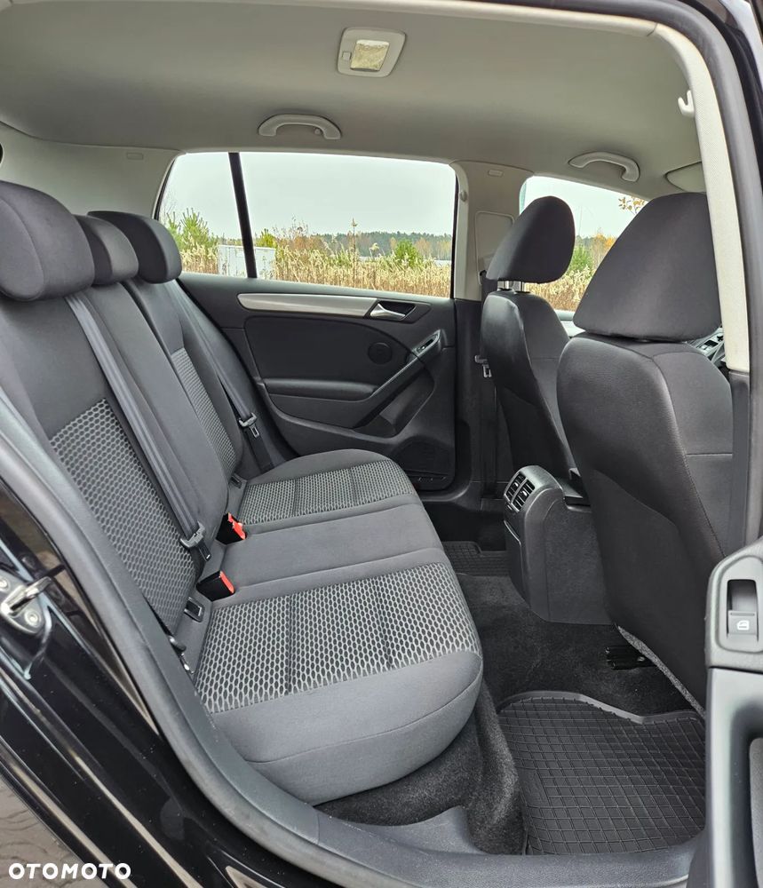 Volkswagen Golf VI 1.6 Comfortline - 16