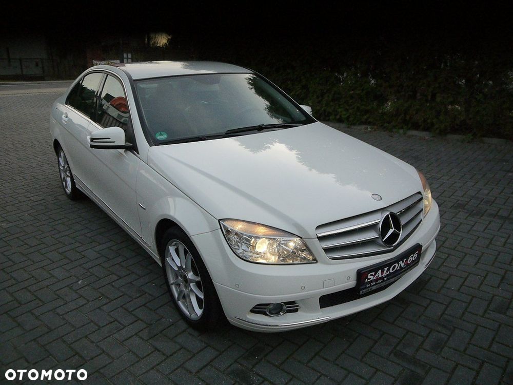Mercedes-Benz Klasa C 180 BlueEFFICIENCY 7G-TRONIC Avantgarde - 3