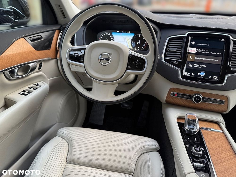 Volvo XC 90 - 16