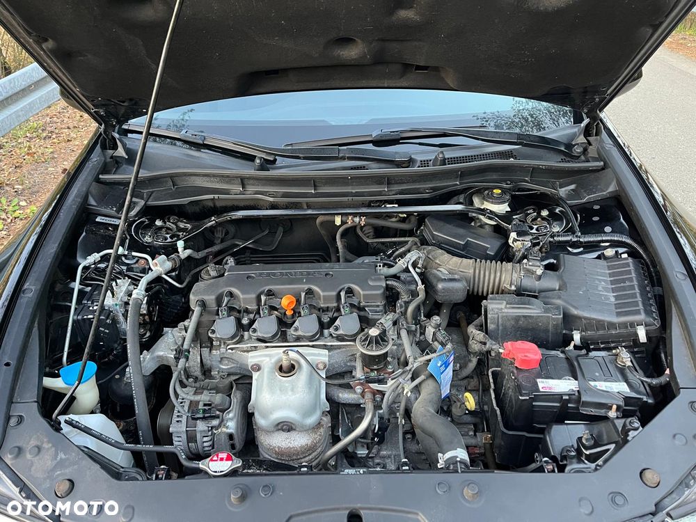 Honda Accord 2.0 Executive - 18