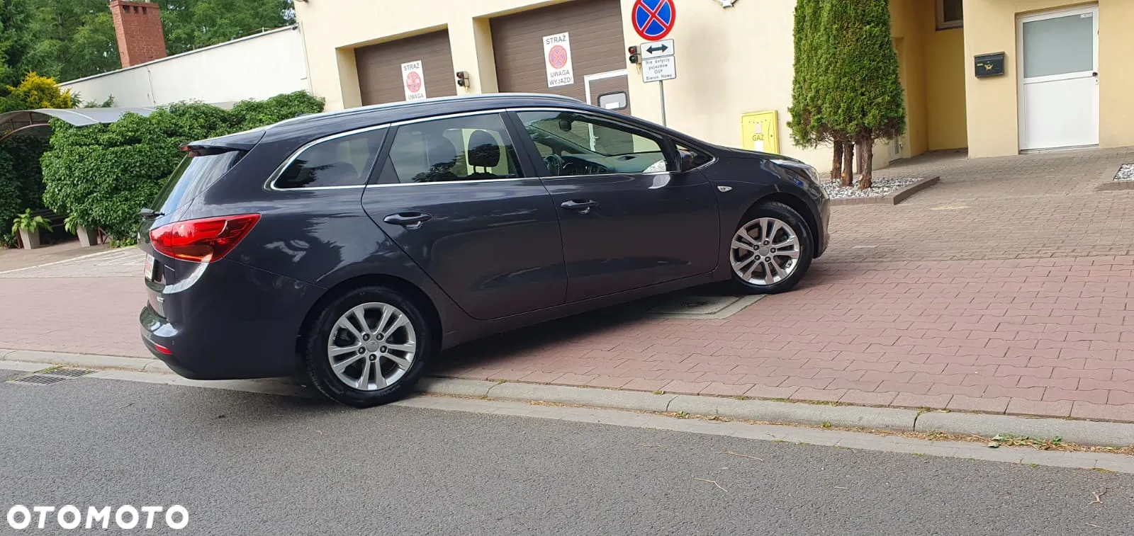 Kia Ceed 1.6 GDI SW ISG Spirit - 22