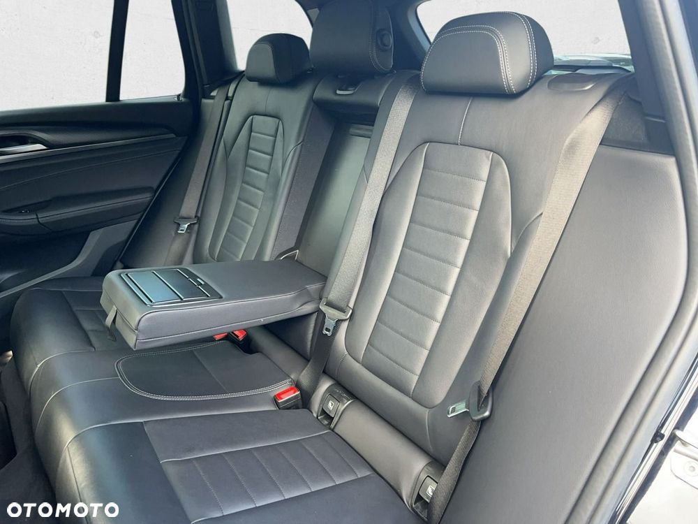 BMW X3 - 24
