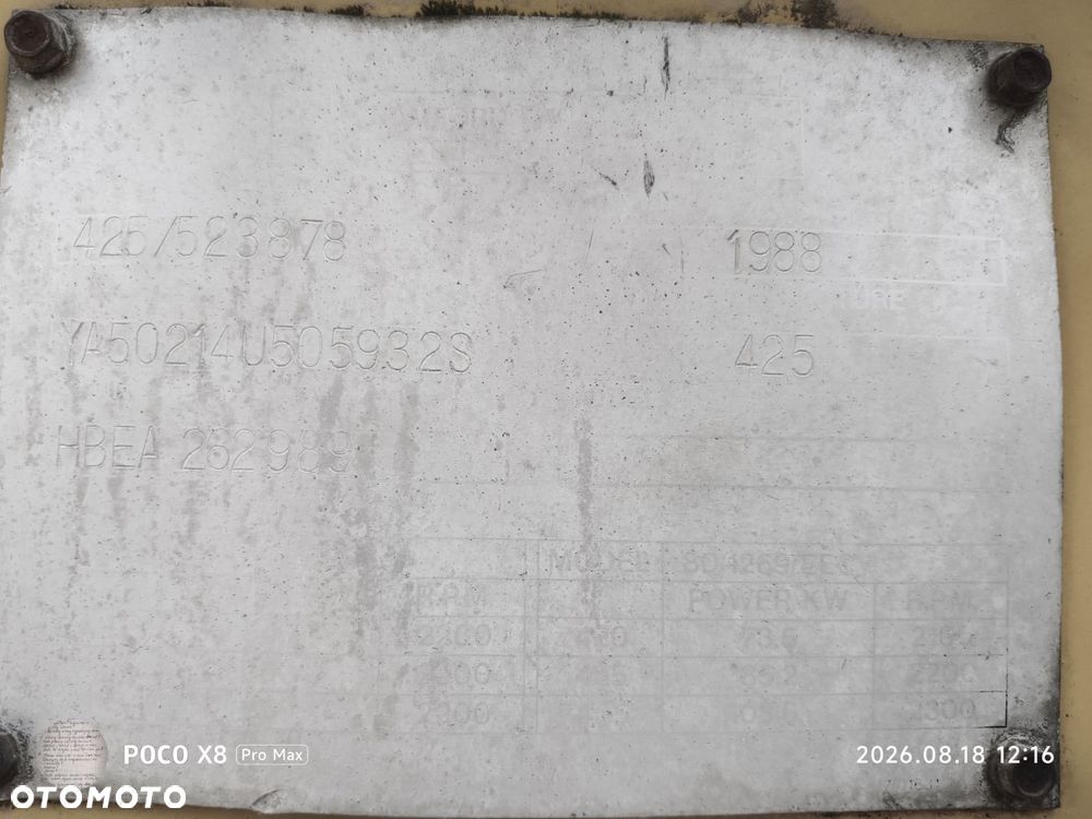 JCB 425 - 2