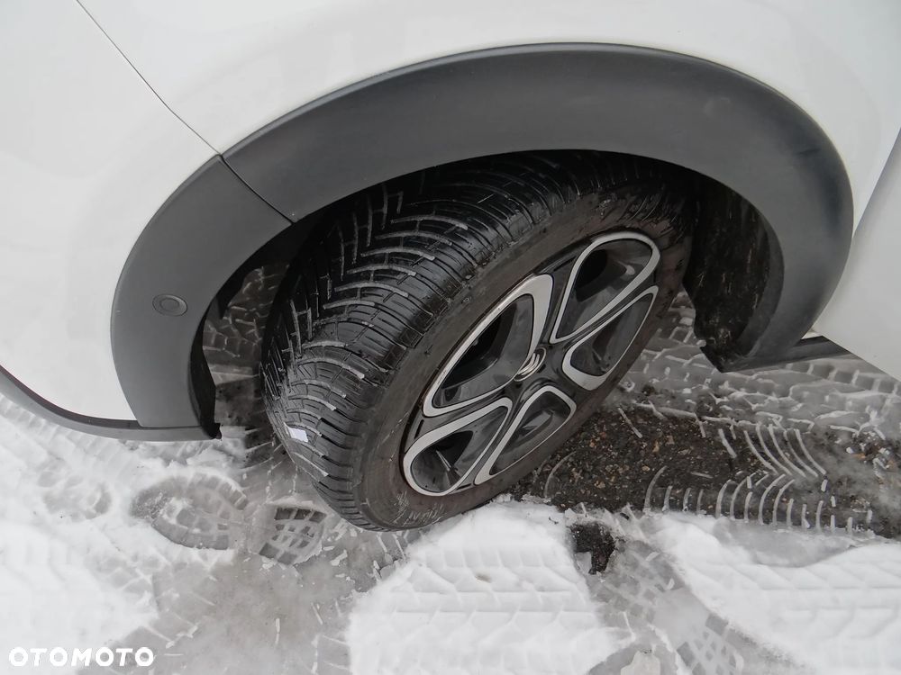 Citroën C3 Pure Tech 82 SHINE - 24