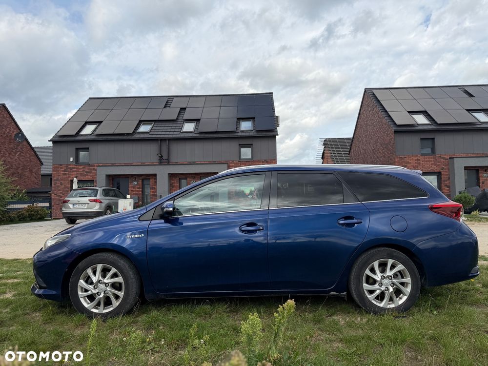Toyota Auris - 5