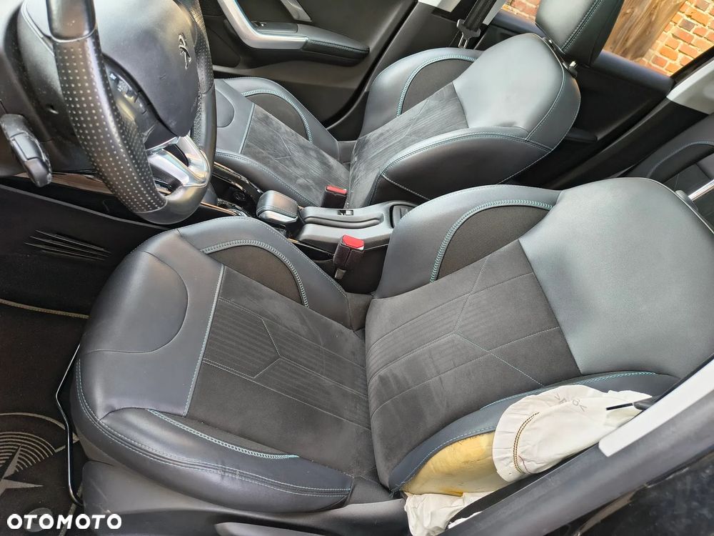 Peugeot 2008 PureTech 110 Stop&Start EAT6 Crossway - 15
