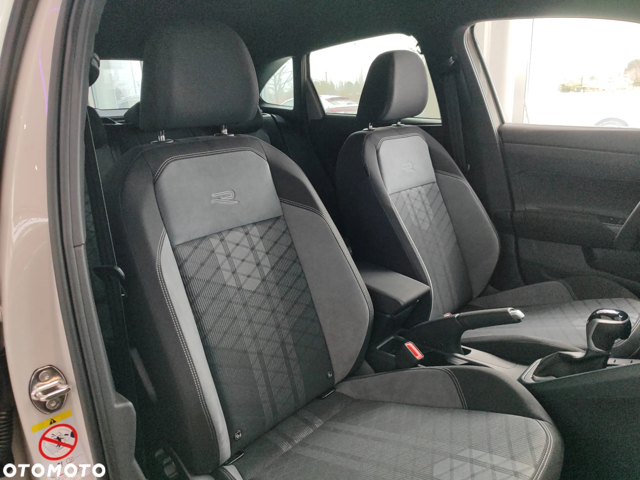 Volkswagen Taigo 1.5 TSI ACT R-Line Plus DSG - 16