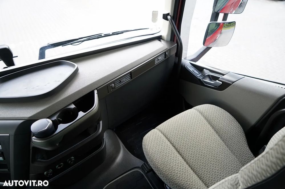 Volvo FH 500 / XXL / I-SAVE / LOWDECK / MEGA / I-PARK COOL / TV / JANTE DIN ALIAJ / CONTRACT DE REPARAȚIE POST-SERVICE - 32