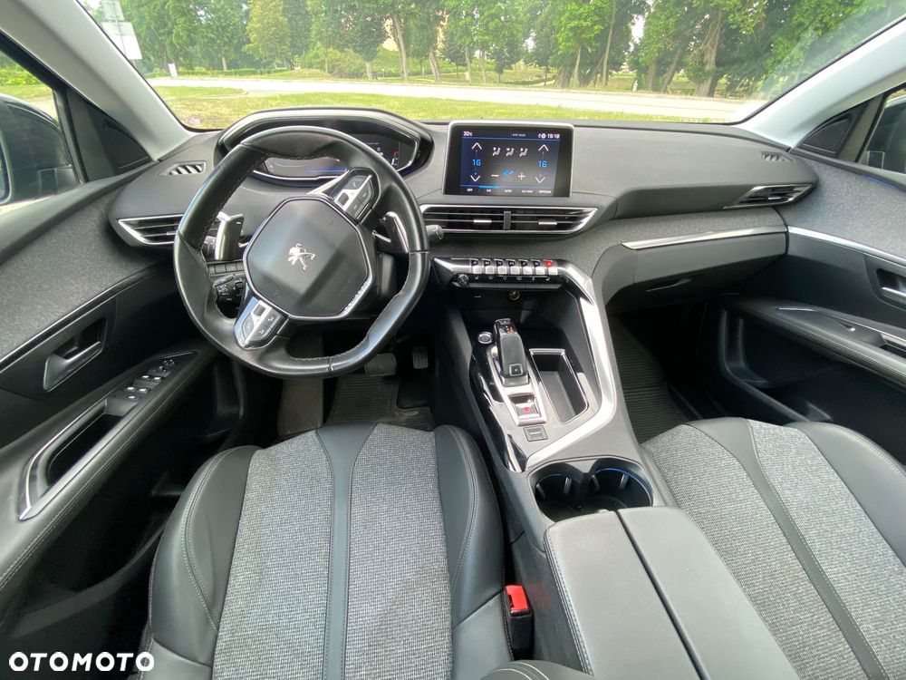 Peugeot 3008 1.5 BlueHDi Allure S&S EAT8 - 28