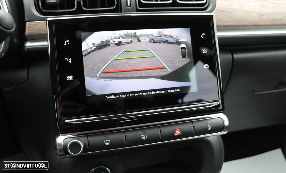Citroën C3 1.2 PureTech Shine EAT6 - 22