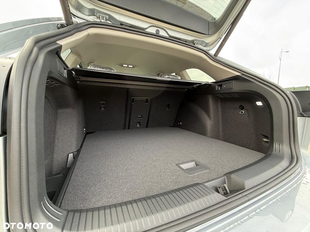 Volkswagen Golf - 34