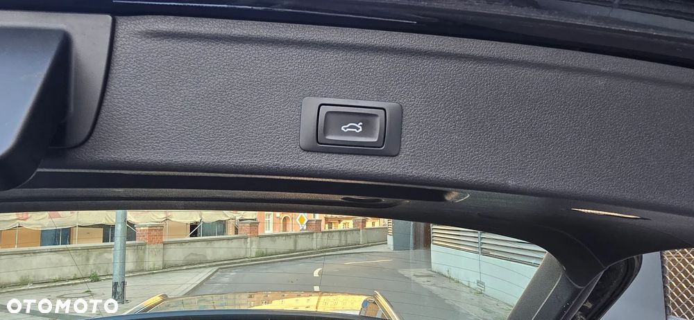 Audi A4 Avant 2.0 TDI - 7