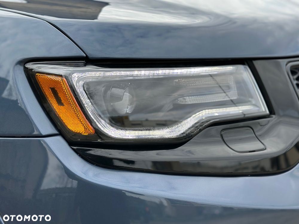 Jeep Grand Cherokee Gr 6.4 V8 SRT8 - 17