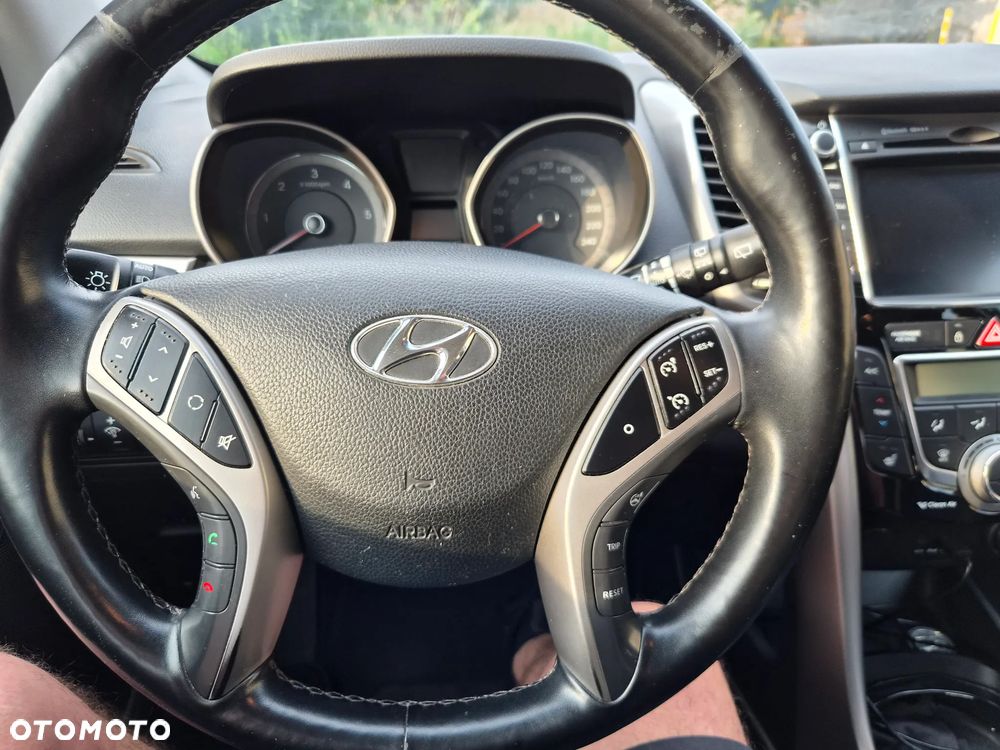 Hyundai i30 1.6 CRDI Intro Edition - 22