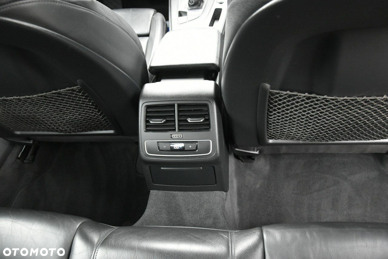 Audi A4 2.0 TDI Design S tronic - 14