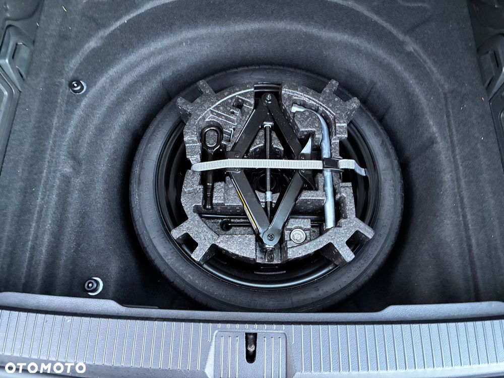Volkswagen Passat - 39