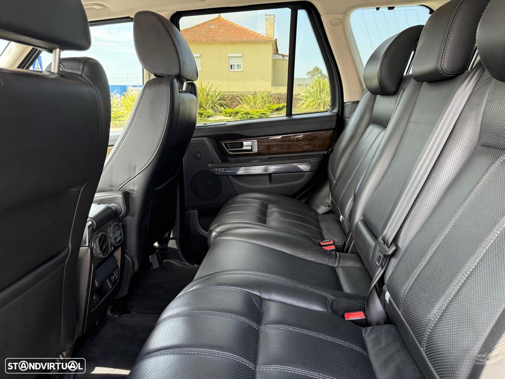 Land Rover Range Rover Sport 3.0 SDV6 HSE Black - 33