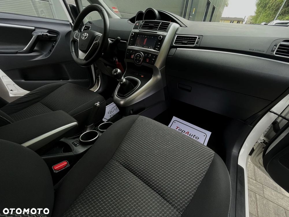 Toyota Verso 1.8 Premium 7os EU6 - 16