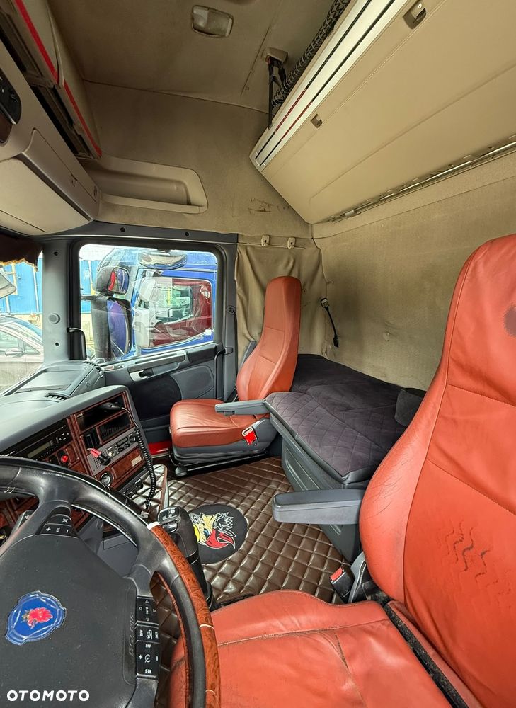 Scania R420 TOPLINE 6x2 JUMBO OŚ PODNOSZONA i SKRĘTNA ALUFELGI ZABUDOWA ALUMINIOWA FIRANKA DŁ:7.80m NOWA PLANDEKA!!!! MANUAL RETARDER KLIMA 2xALUTANK SKÓRA XENONY LEDY ORUROWANIE Z HALOGENAMI EURO 5 2008r WAGA:9600kg ŁADOWNOŚĆ:16400KG ŁADNA IGŁA - 14
