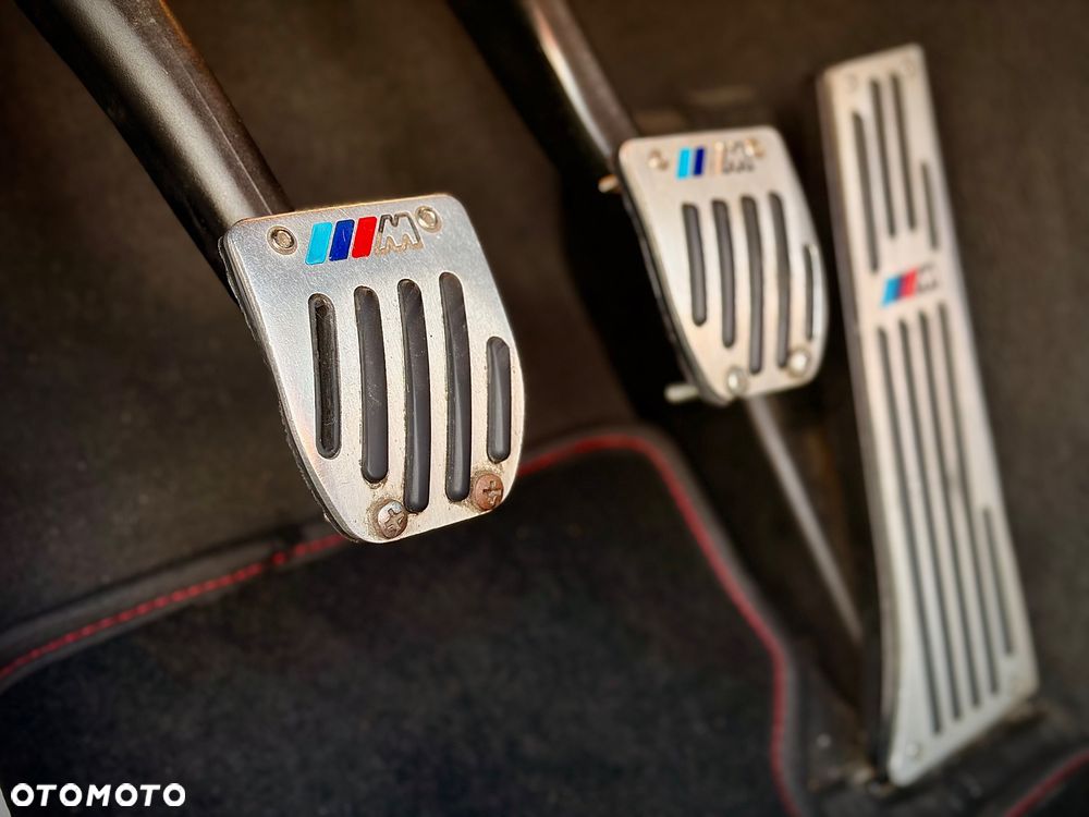 BMW Seria 1 - 25