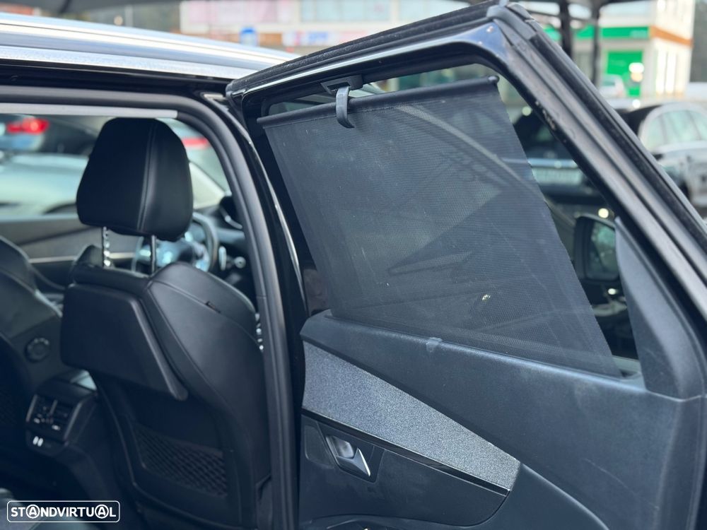 Peugeot 5008 1.5 BlueHDi Allure Pack EAT8 - 28