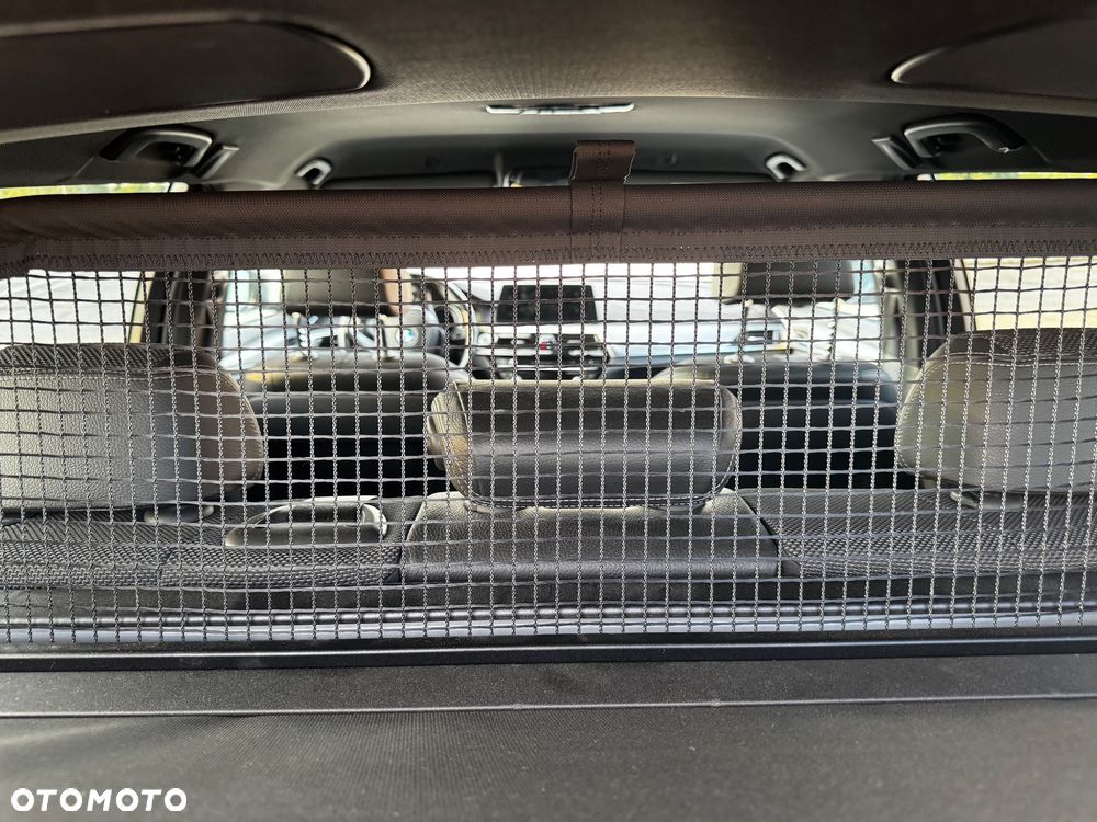 BMW Seria 5 520d Sport Line - 10