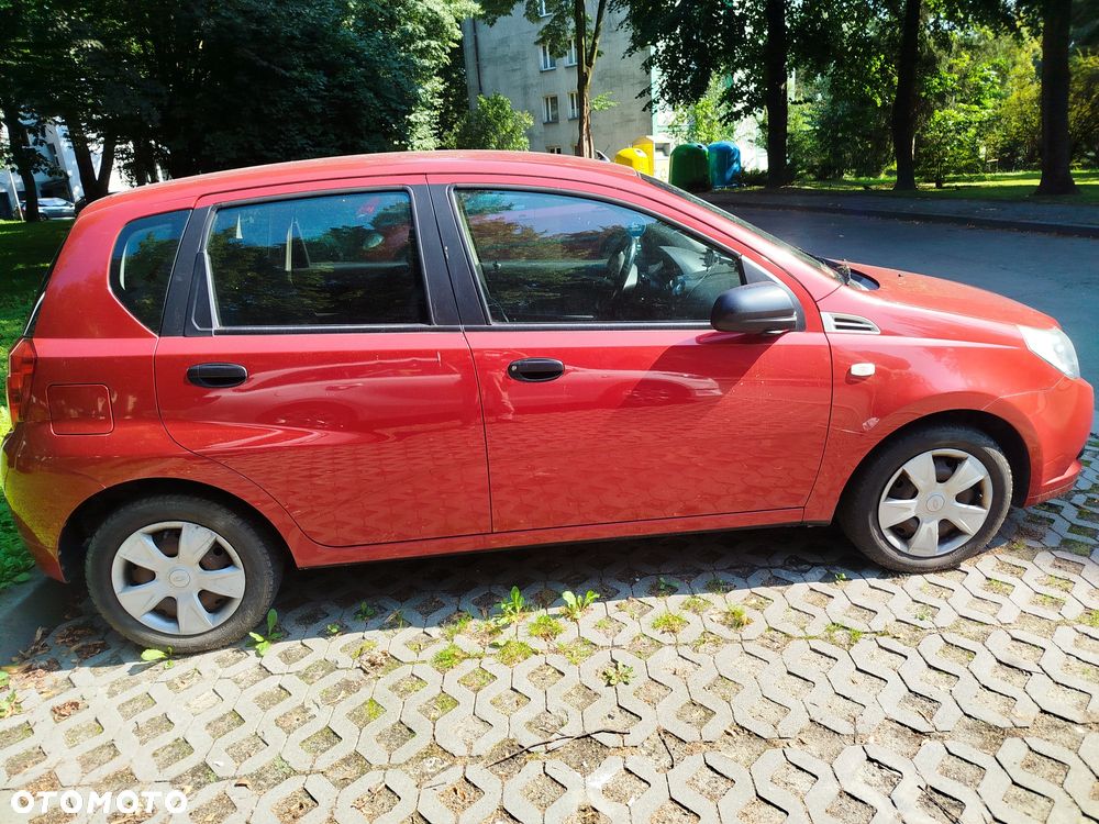Chevrolet Aveo - 4