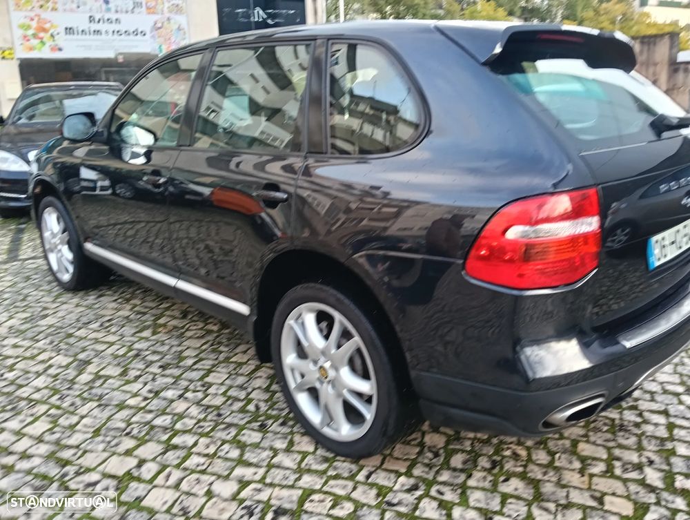 Porsche Cayenne Standard - 26