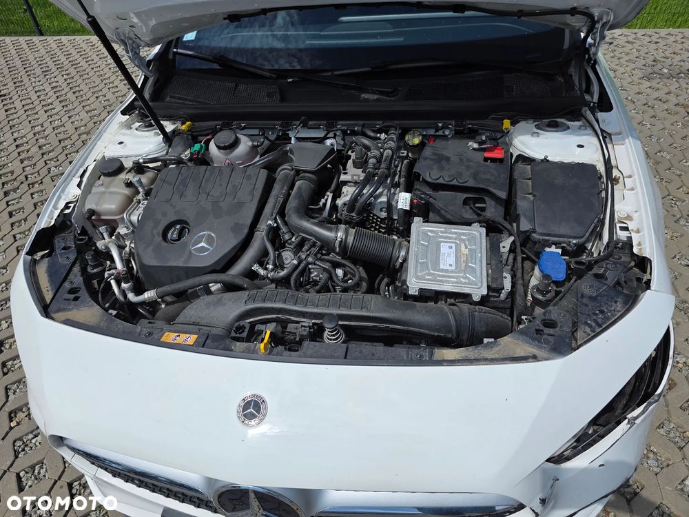 Mercedes-Benz Klasa A ver-250-e-phev-amg-line-8g--dct - 22