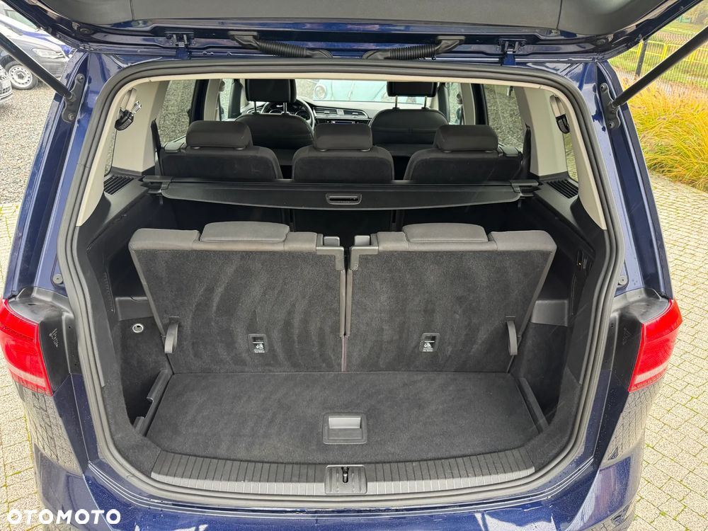 Volkswagen Touran 2.0 TDI SCR DSG IQ.DRIVE - 23