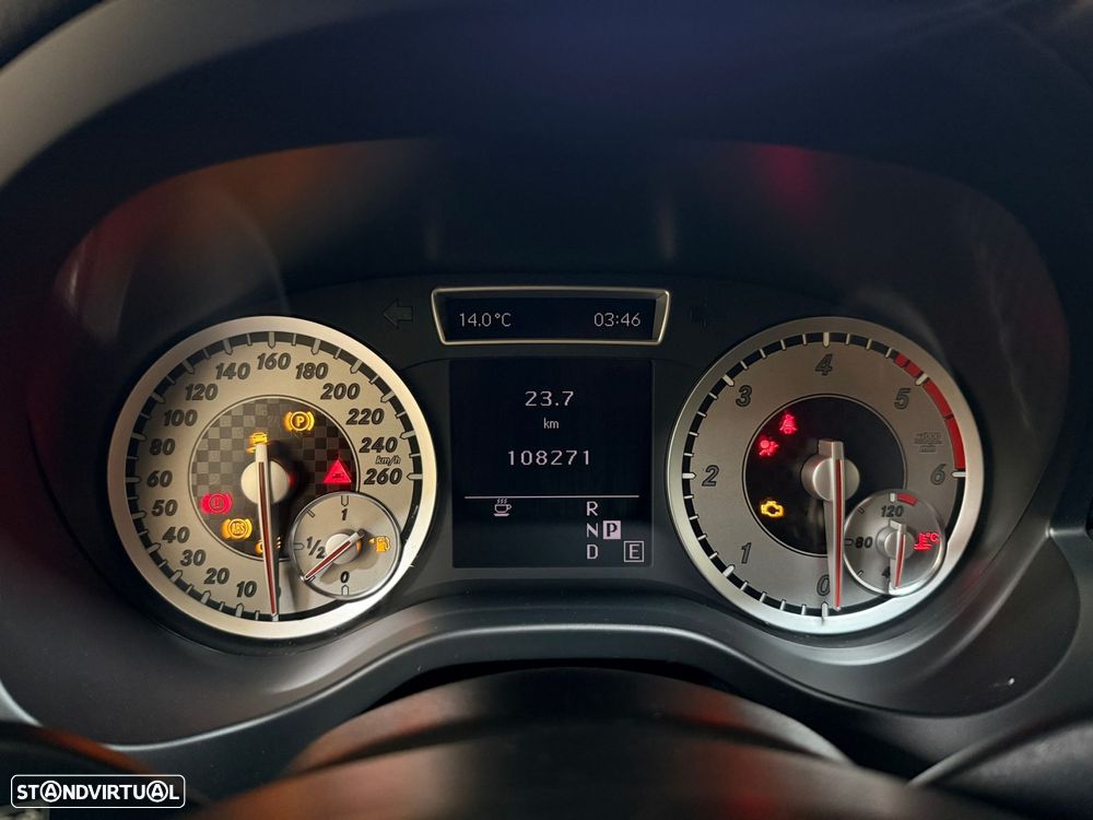 Mercedes-Benz A 180 CDI 7G-DCT AMG Line - 26