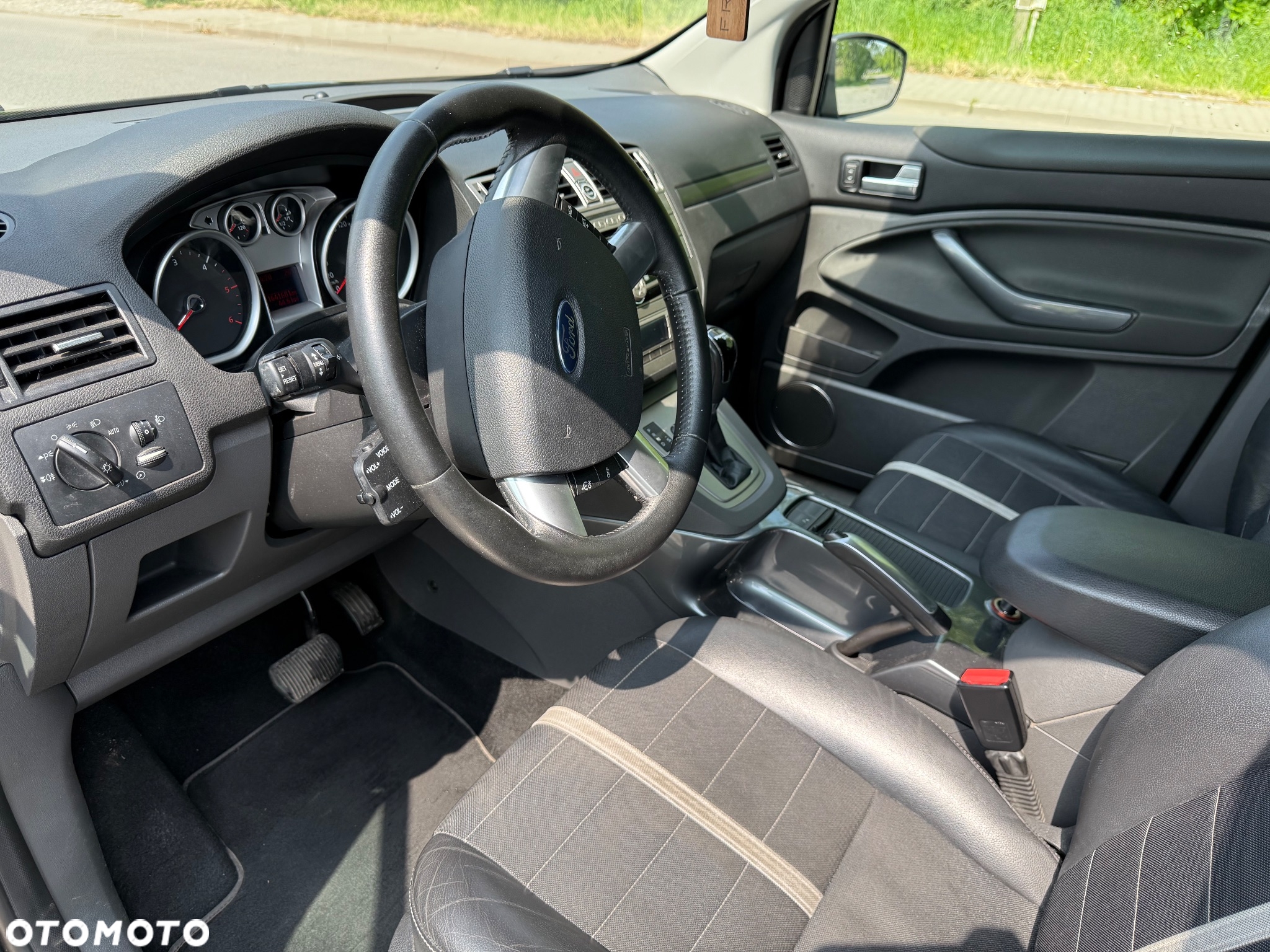 Ford Kuga 2.0 TDCi Trend MPS6 - 12