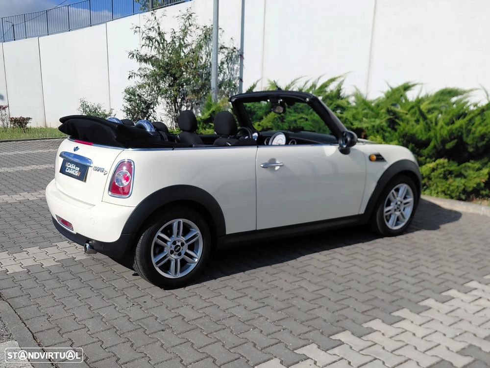 MINI Cabrio Cooper D - 4